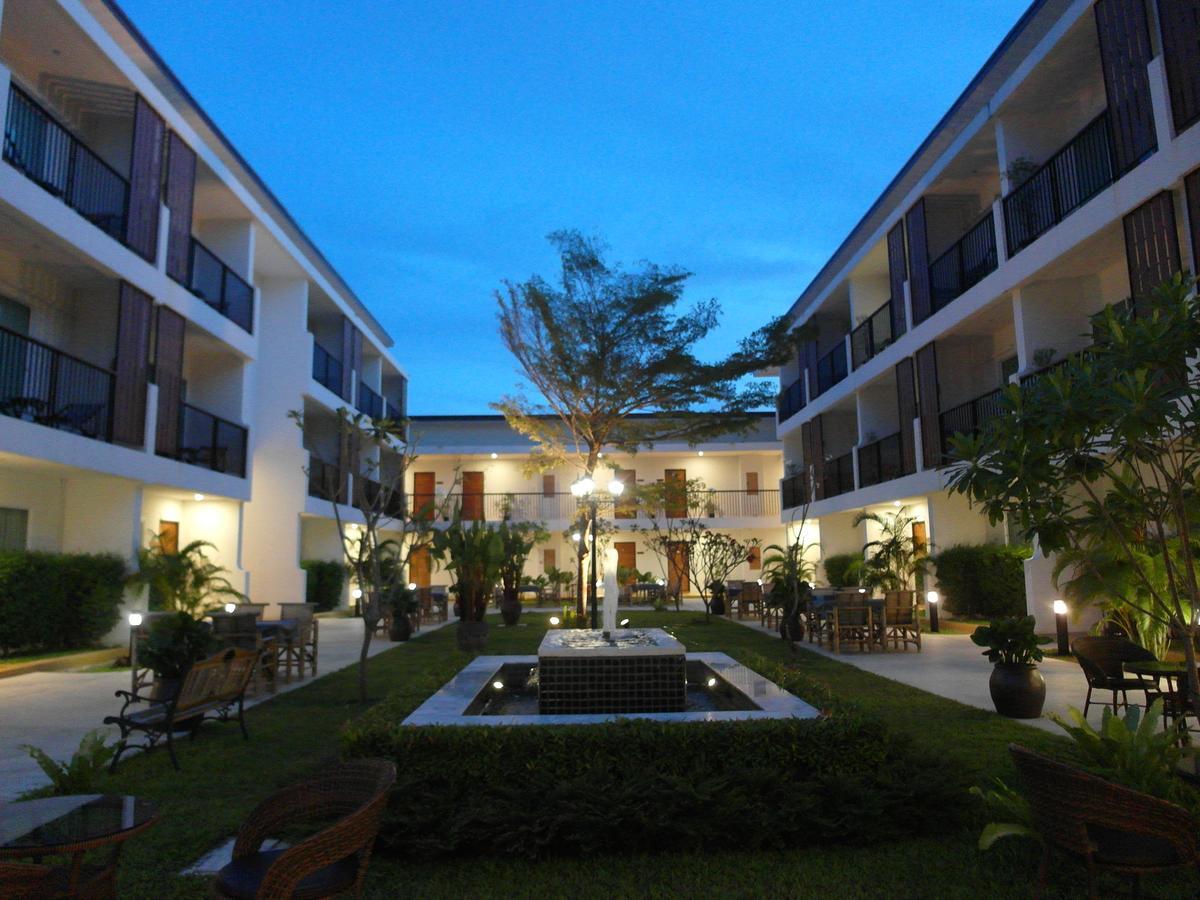 Crystal Lamai Hotel Exterior photo